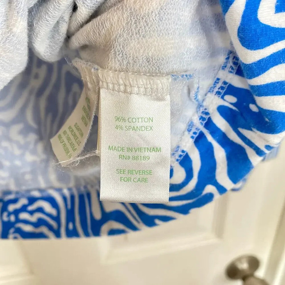 LILLY PULITZER Skipper Popover Night Swimming Blue Jacket UPF 50 Size XS - Picture 6 of 7